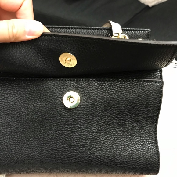 Liz Claiborne crossbody purse - Picture 4 of 6